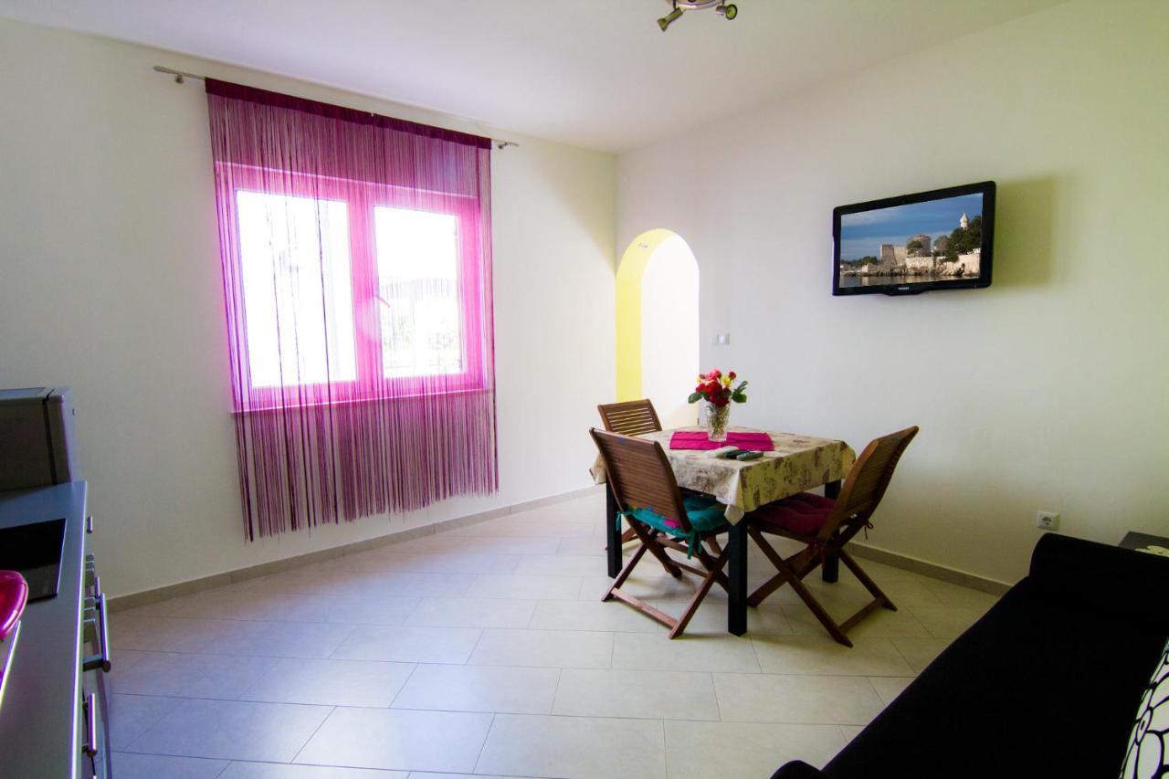 Apartment Kirby Krk Town Extérieur photo
